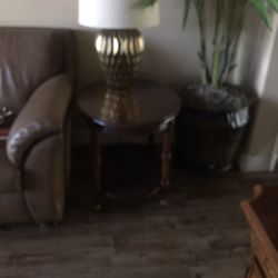 Ethan Allen British Classic Color 260 End Table Cinnabar