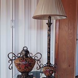 Beautiful Lamp And Vase