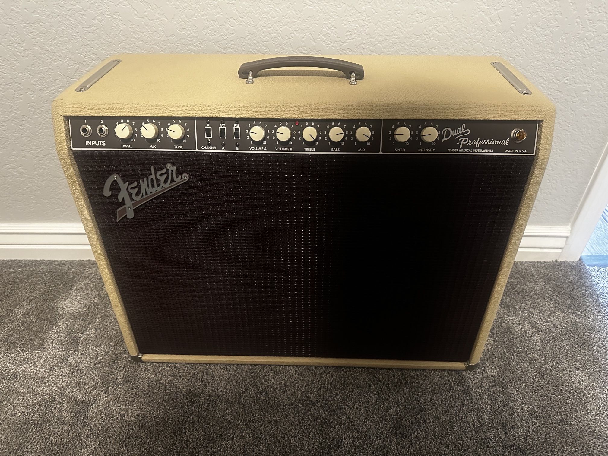 Fender Dual Professional Combo Amplifier - Blonde - 1999 w/ Travel Case
