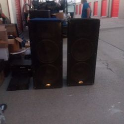 To Be 52 Speaker Boxes They Have Two 15-in Each One And A Horn The Model Is Mx- 1515