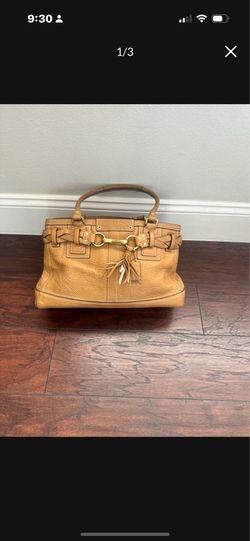 coach leather purse $100