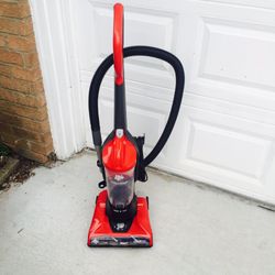 Dirt Devil Vacuum