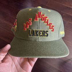Mitchell and Ness Los Angeles Lakers Fitted