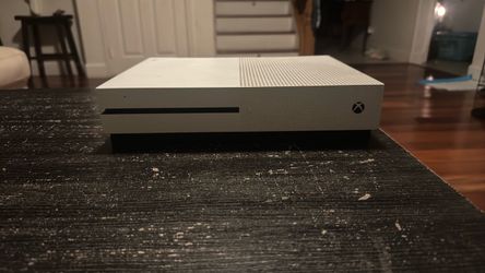 2nd Xbox one /color white