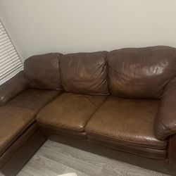 Brown Leather Sectional Sofa with Chaise – Comfortable and Spacious