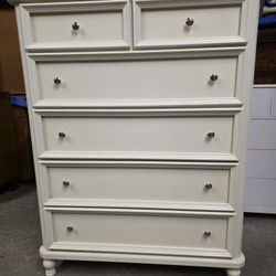 Modern Off White / Cream 6 Drawer Tallboy Dresser