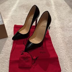 Louboutin Pigalle 120mm 36.5 Black Patent New