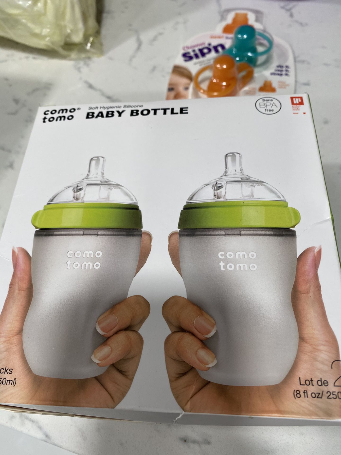 Comotomo Baby bottles 8oz + Feeding items Brand NEW!