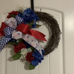 Patriotic Grapevine Wreath With Bow