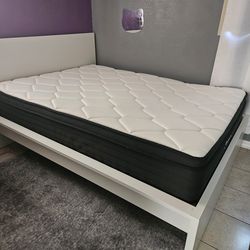 Queen bed with mattress
