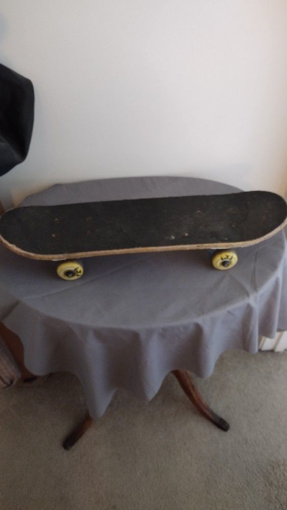 Vintage 1965 Kryptonics Skateboard 22-in