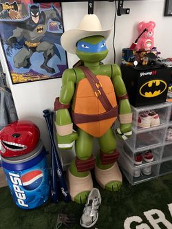Ninja turtle figure