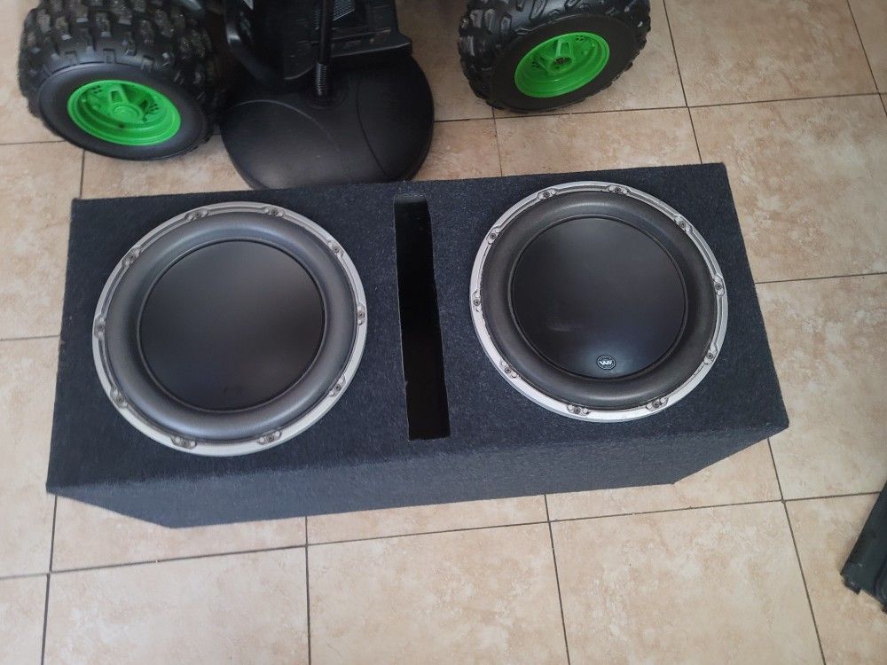 12W6 JL Audio Subwoofer