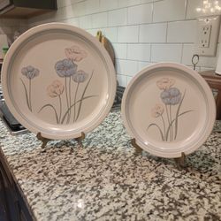 Hart & Stuart “JOY” Floral Stoneware Plate Set – Made in Japan – 10 Total Plates