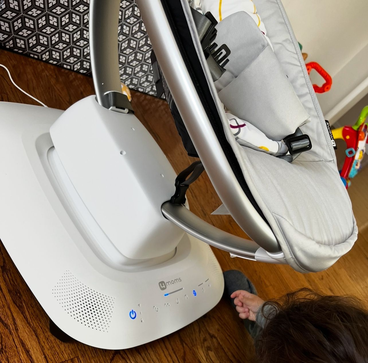 4 MOMS MAMA ROO Multi Motion Baby Swing