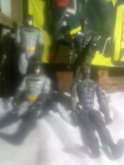 4 Action Figures