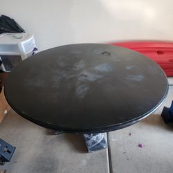 Large Round Table 