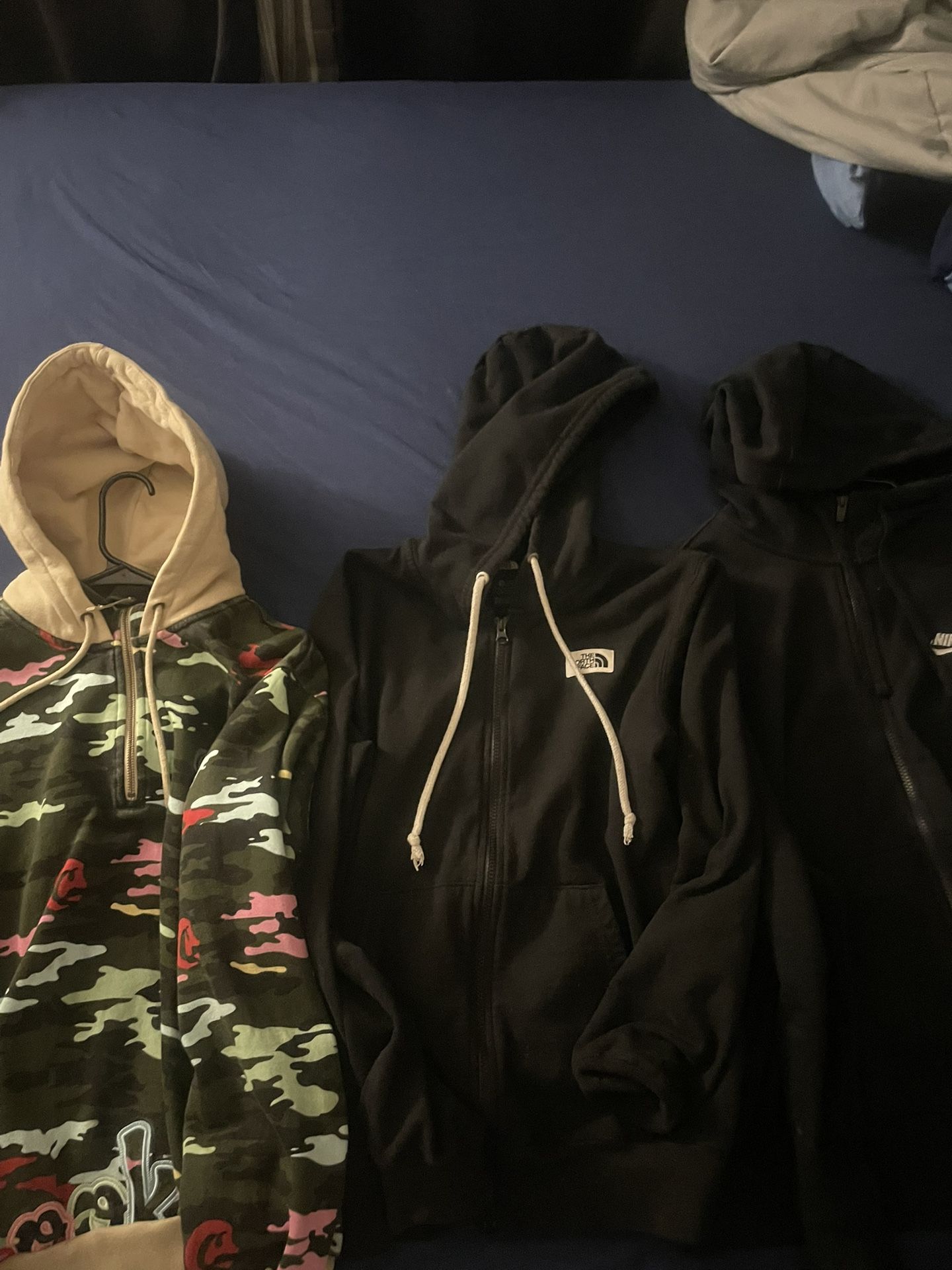 Nike/northface/cookie Sweater