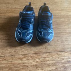 Skechers Boys Sneakers Size 4 