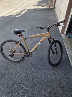 Diamond Back Response Mountain Bike