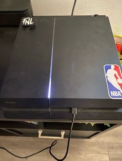 Sony PS4 500GB Console with Controller and Cables.