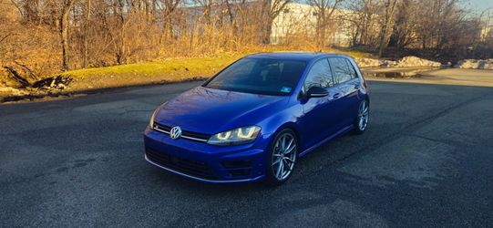 2017 Volkswagen Golf R