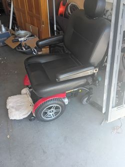 Elite HD Power Wheelchair Red and lift carrier for back of vehicle