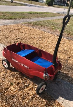 2 seating radio flyer