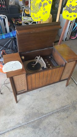 General Electric console with a Garrard turntable