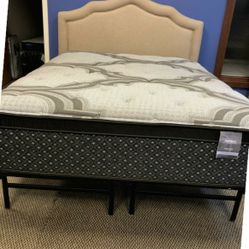 DISCOUNT MATTRESS only $20 to take one home