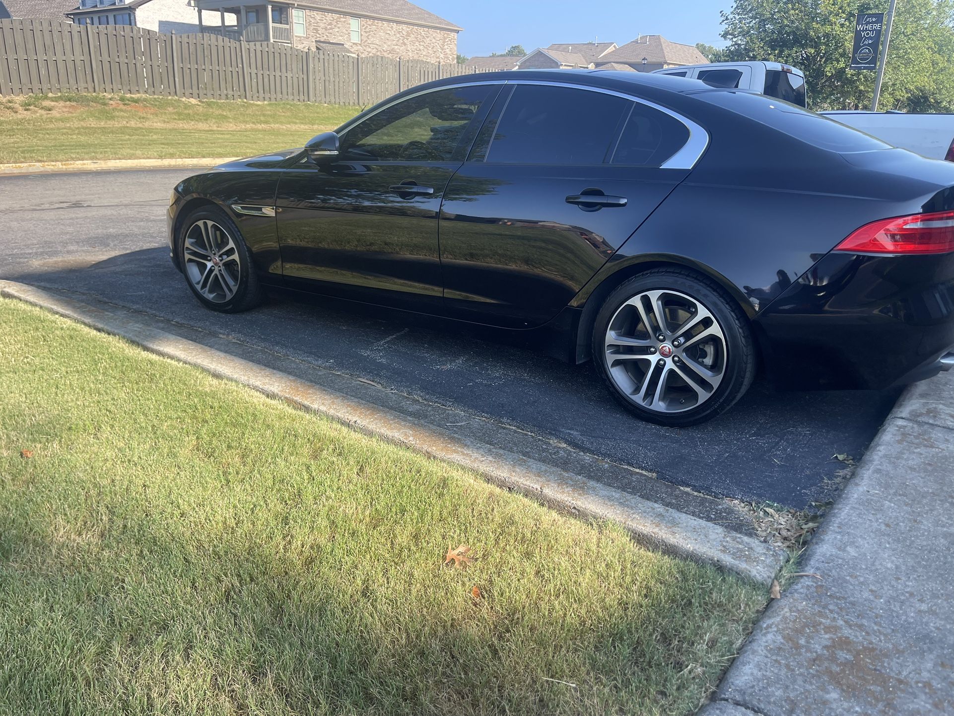 2017 Jaguar XE