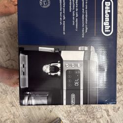 DELONGHI  Coffee, Machine, And Espresso At Cappuccino