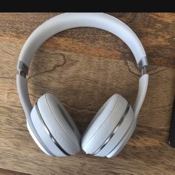 Beats Solo Wireless 3