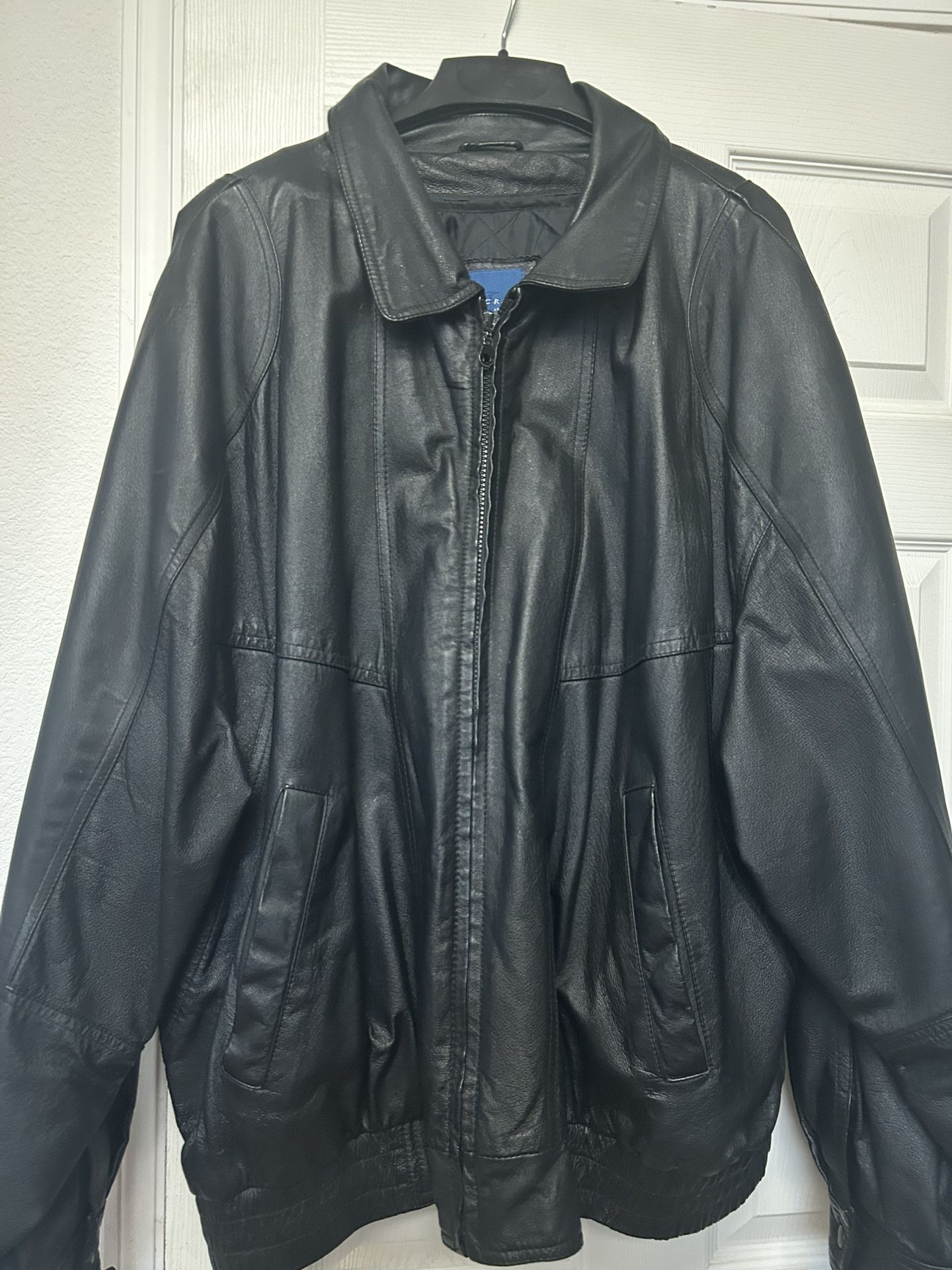 Men’s Leather Jacket
