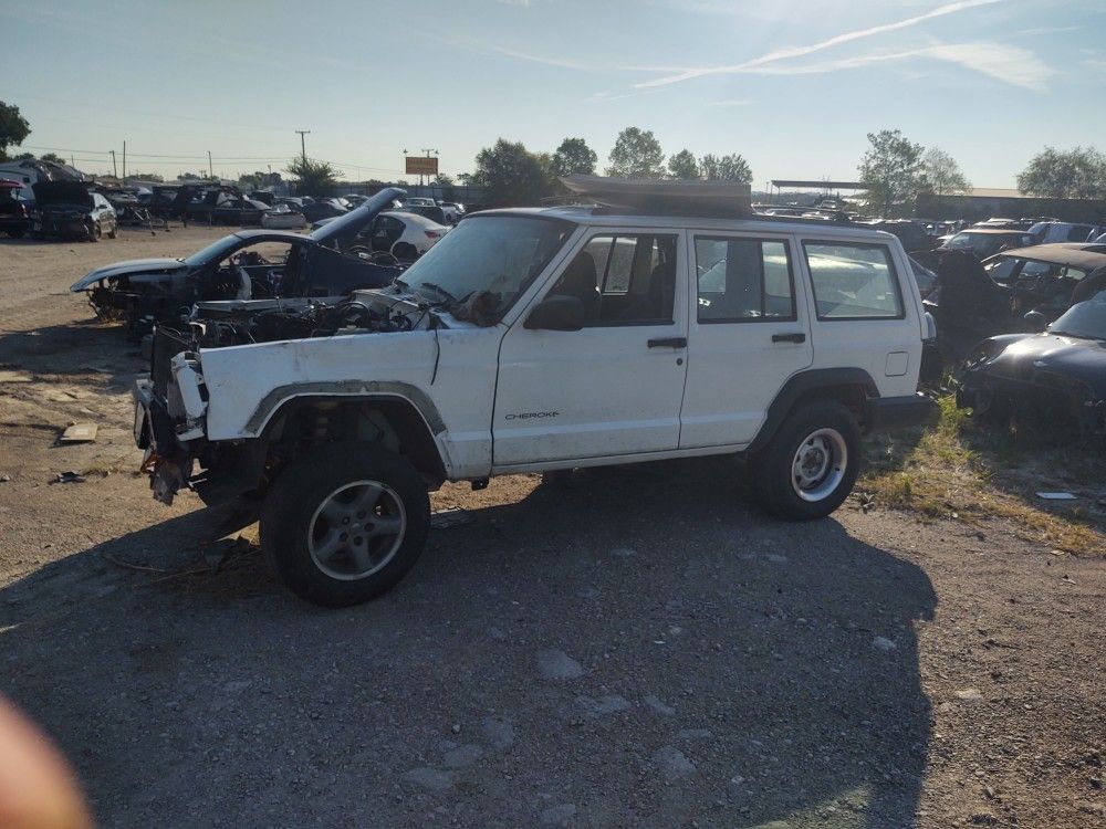 1997 Jeep Cherokee, PARTS ONLY!!!