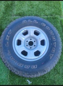 Tire 256 70 R16  (Only 1)