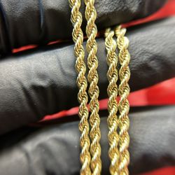 10K GOLD ROPE CHAIN 