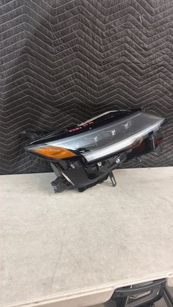 Nissan Kicks Right Headlight 2025 2026 OEM