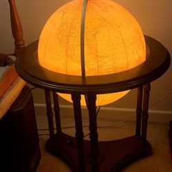  Floor Standing Illuminated Globe