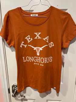 NEW 4/7 Brand Texas Longhorns Hook ‘Em T-Shirt