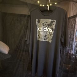 Oversized Adidas T-shirt Unisex
