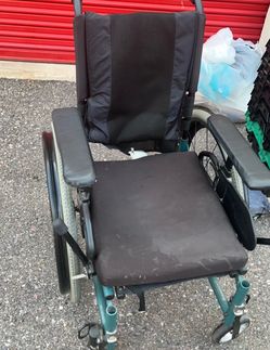 manual wheelchair