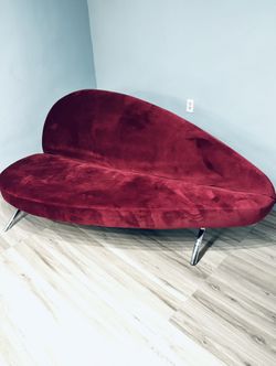 Move Out SALE! Vintage Heart Shaped Couch Daybed