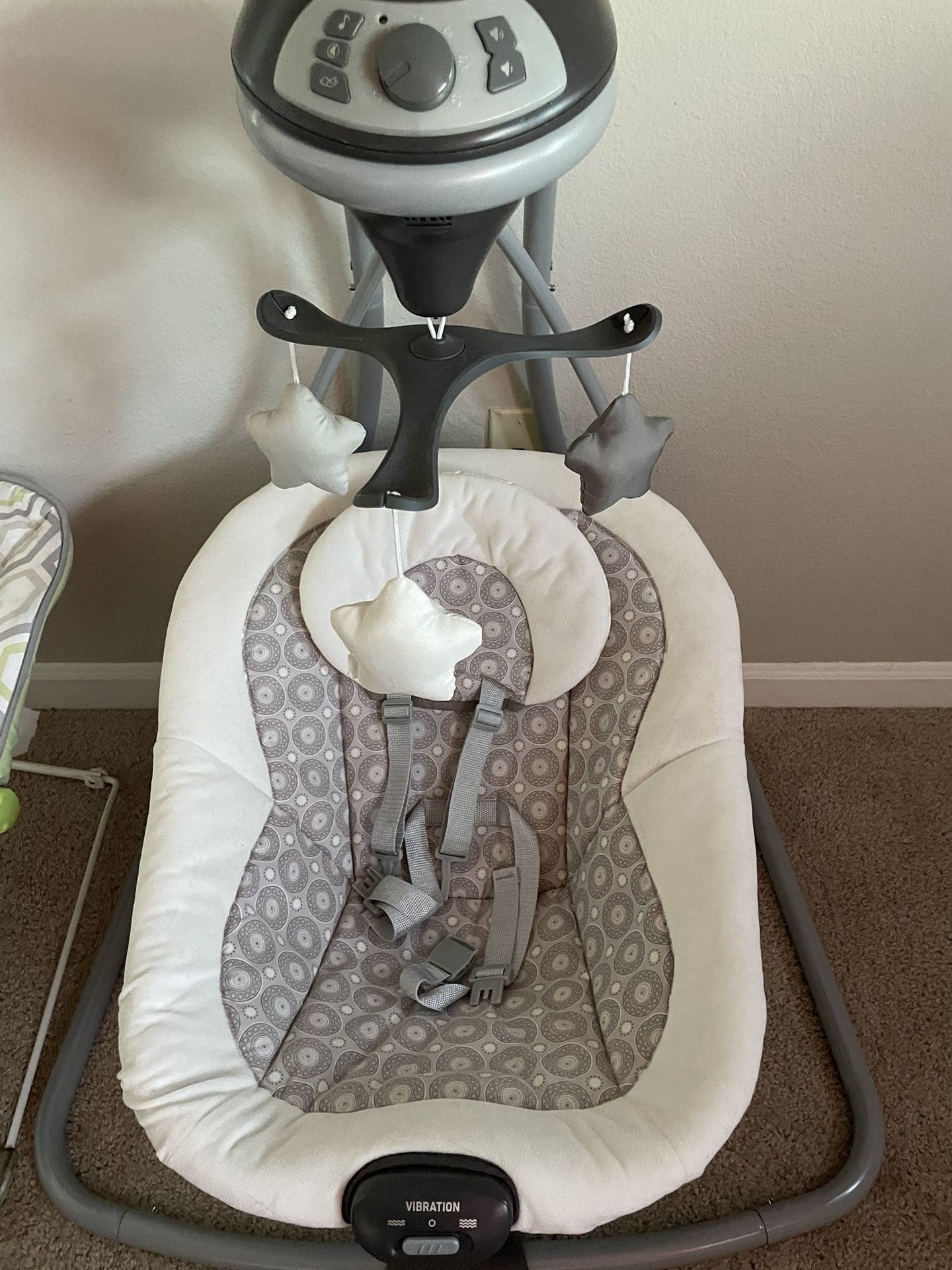 Graco Baby Swing 