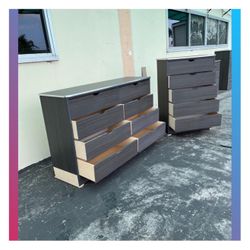 Dresser/ Eight and five drawers dresser