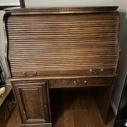 Vintage classic Roll-Top Desk – Solid Wood, Lots of Storage! Dark brown