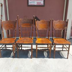 VINTAGE 4 CHAIRS