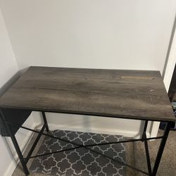 Desk With Pockets 