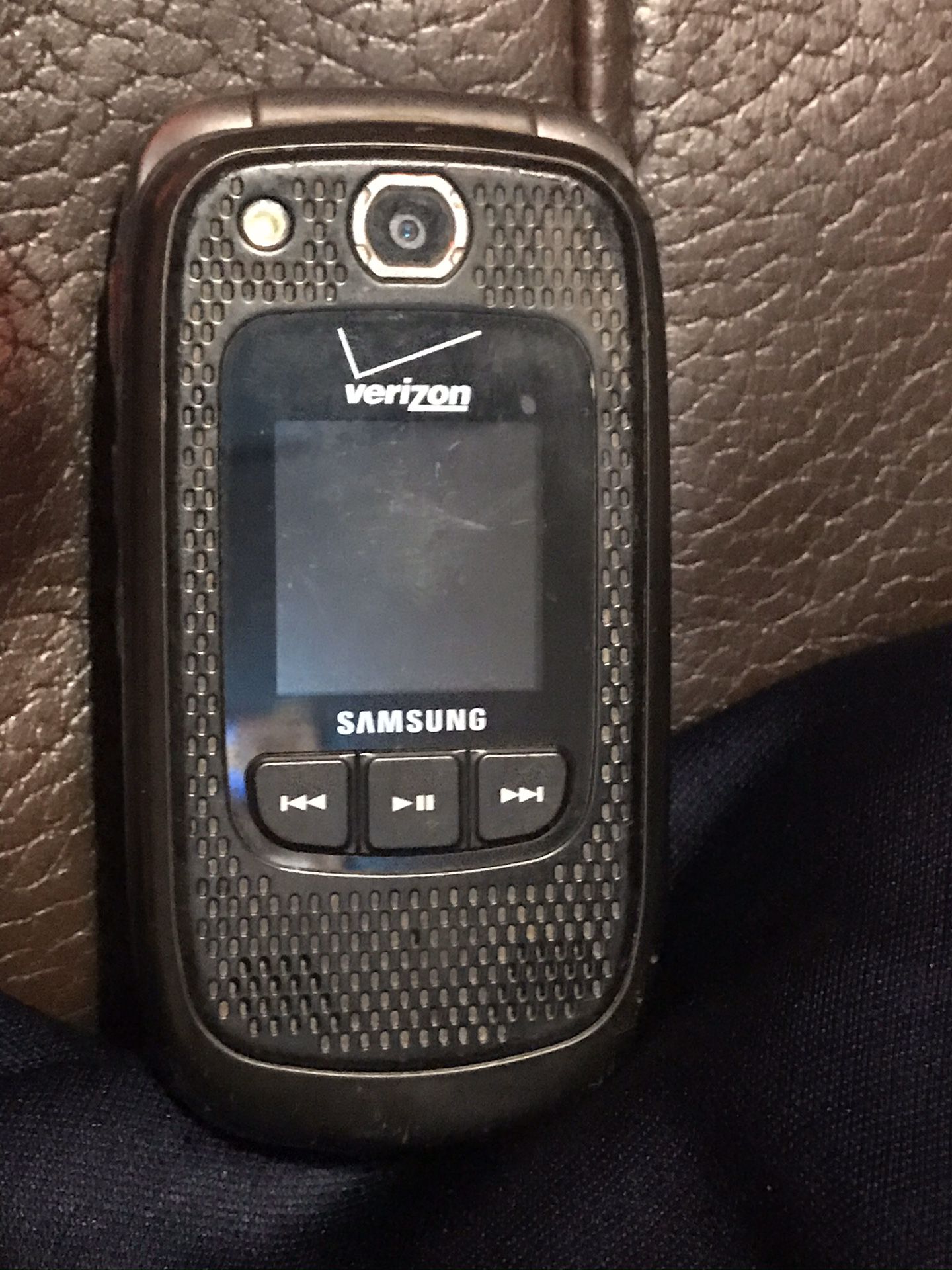 Samsung Verizon flip phone