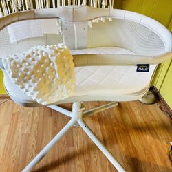 Halo BassiNest Swivel Sleeper 3.0